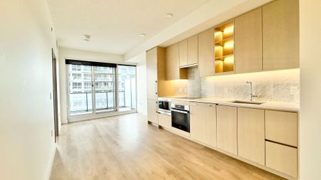For Lease - 85 Mcmahon Drive Unit# 1507, Toronto, Ontario - Photo 5