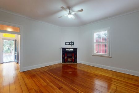 12 Gordon Avenue, Hamilton NSW 2303 - Photo 3