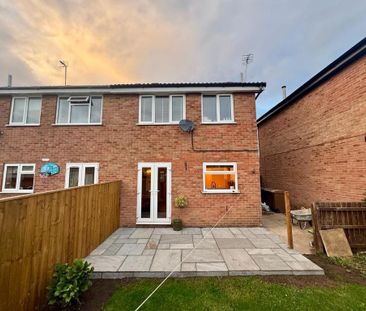 3 bedroom semi-detached house to rent - Photo 1