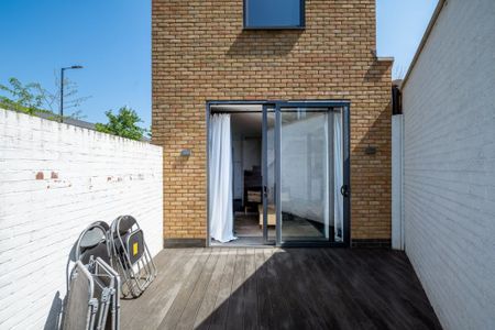 33 Crossway, London N16 8LA, UK, London - Photo 4