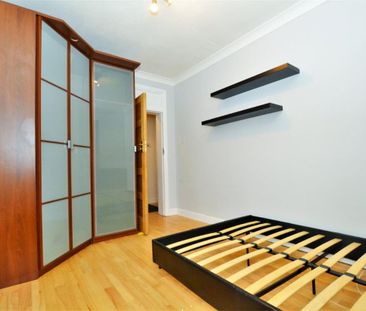 Great West Road, Osterley - Photo 2