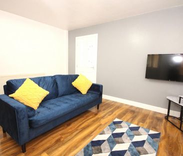 1 bedroom in a house share to rent - Photo 3