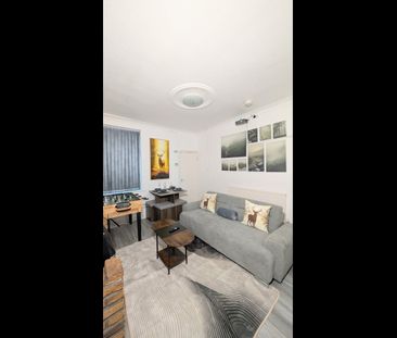 3 Bed Semi-Detached House, Battenberg Road, LE3 - Photo 1