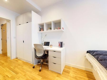 2 bedroom apartment to rent - Photo 4