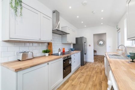 £130PPPW, BILLS INCLUDED - West Parade, LINCOLN, LN1 1LF, Property for rent - Photo 3