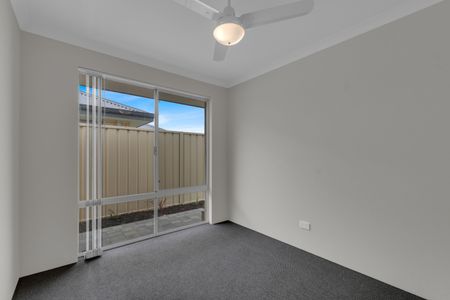 Newly Built Four Bedroom Home in Dawesville - Photo 5
