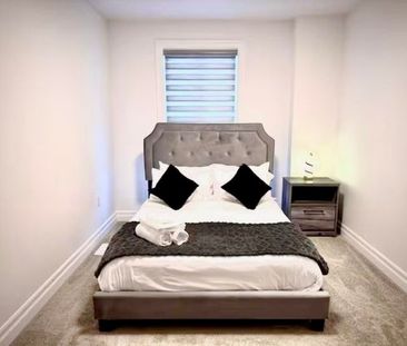 For Lease - 7481 Splendour Drive, Niagara Falls, Ontario - Photo 5