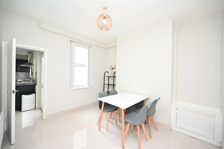 63 Surrey Street, Belfast, BT9 7FR - Photo 2