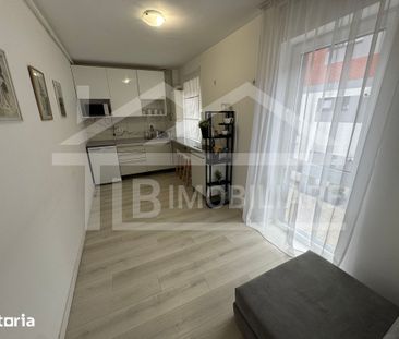 Apartament cu o camerea, 37mp, garaj , Zona Crinului Residence - Fotografie 4