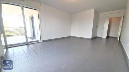 Location Appartement 4 pièces 104m² DIJON 21000 - Photo 2