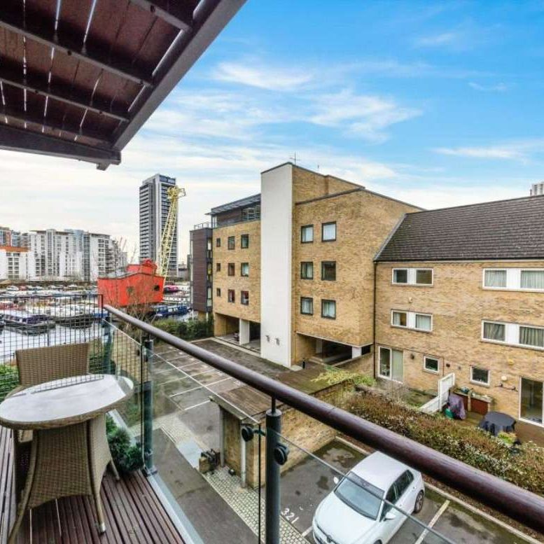 Boardwalk Place, London, E14 5SH - Photo 1
