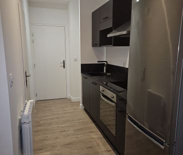Location Appartement 2 pièces 32m² TAIN L HERMITAGE 26600 - Photo 3