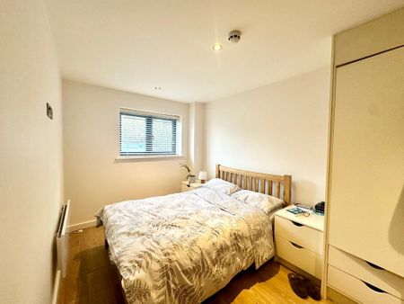 2 bedroom flat to rent - Photo 4