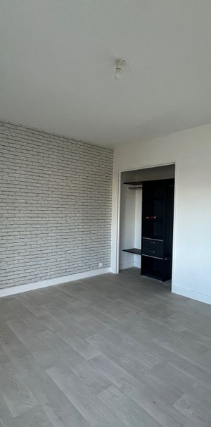 Location Appartement 1 pièce 26m² TROYES 10000 - Photo 1