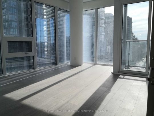 For Lease - 19 Western Battery Road Unit# 2007, Toronto, Ontario - Photo 1