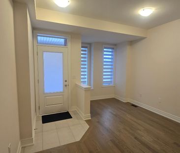 For Lease - 2908 Whites Road, Pickering, Ontario - Photo 5