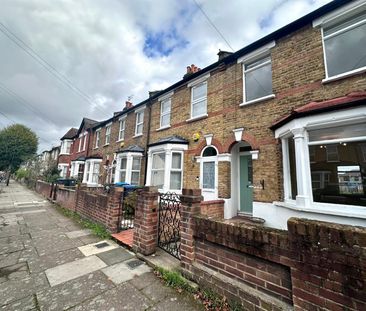 Clive Road, Enfield EN1, London - Photo 4