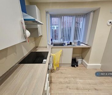 3 bedroom terraced house to rent - Photo 1