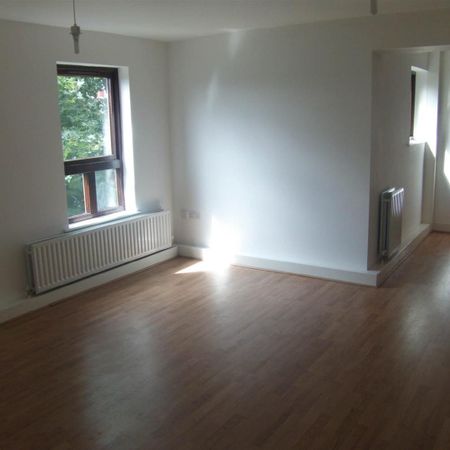 Moore, Woodlands Village, Off Manygates Lane - Photo 3