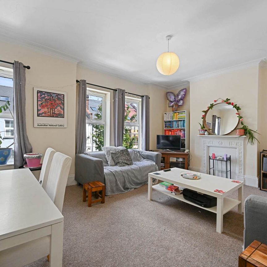 Price £624 pw - Available 05/06/2026 - Furnished - Photo 1