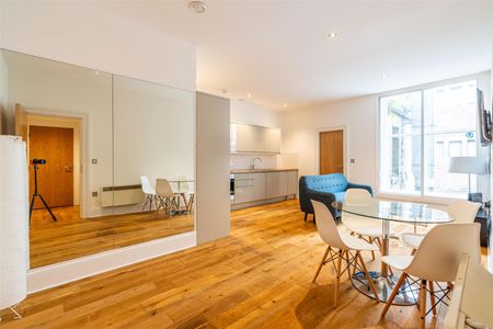 3 bed apartment to rent in Grainger Street, Newcastle Upon Tyne, NE1 - Photo 2