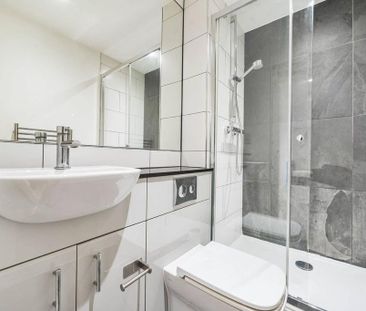 Studio to rent - Photo 6