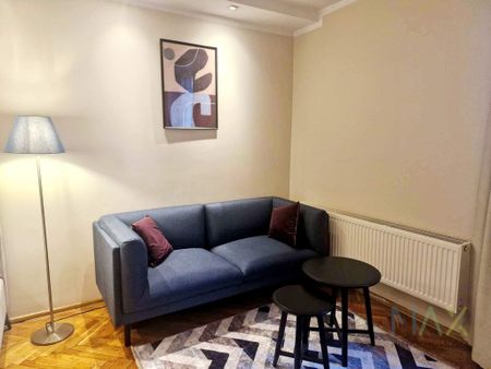 Przytulna kawalerka przy ul. św Tomasza. Zadbana kamienica - Zdjęcie 3