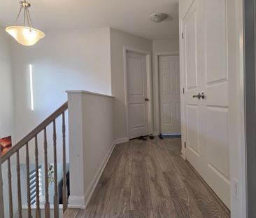For Lease - 571 Lilith Street, Barrhaven, Ontario - Photo 4