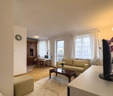 mazowieckie, Warszawa, Ursynów, Aleja Komisji Edukacji Narodowej - Photo 1