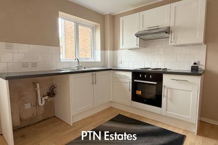 1 bedroom semi-detached house to rent - Photo 4