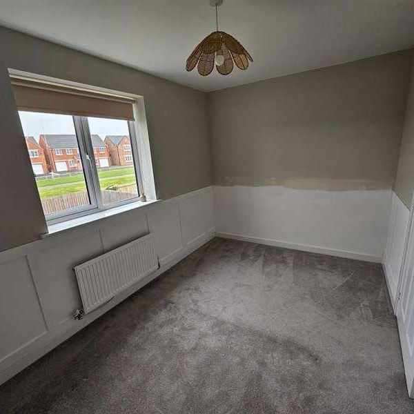 Brookes Lane, Hemlington, TS8 - Photo 1