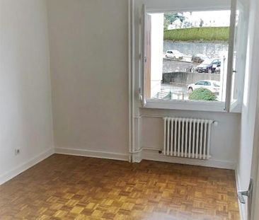 Location Appartement 3 pièces 64m² ST ETIENNE 42000 - Photo 2
