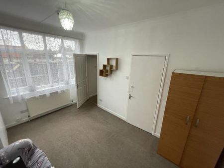 1 bedroom house to rent - Photo 3