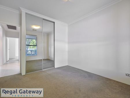 55 Lyon Road, ATWELL WA 6164 - Photo 4