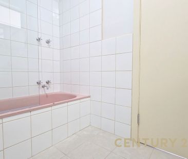 Charming Home in Dandenong North - Photo 6