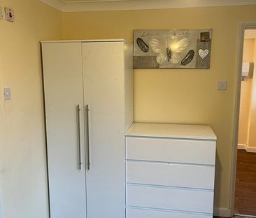 1 Bed Flat, Fairview Crescent, HA2 - Photo 6