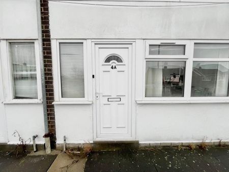 1 bedroom semi-detached house to rent - Photo 3