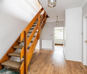 6 bedroom detached house to rent - Photo 4