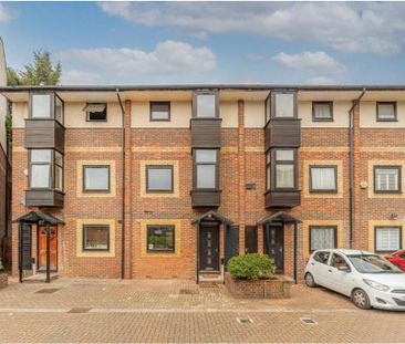 5 bedroom terraced house to rent - Photo 4