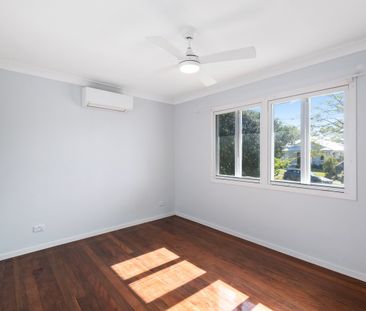 Charming, Spacious & Ideally Located – The Perfect Place to Call Home - Photo 3