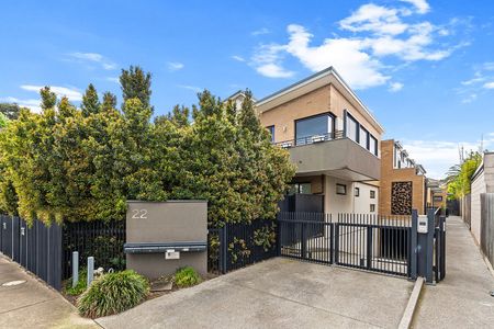 2 Bedroom Townhouse – Contemporary Living With Everything at Your Doorstep! - Photo 4