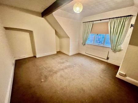 3 bedroom flat to rent - Photo 3