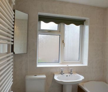 4 bedroom detached house to rent - Photo 6