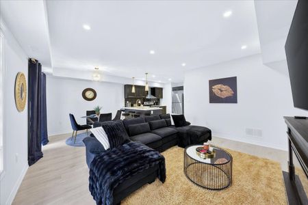 For Lease - 41 Pumpkin Corner Crescent Unit# 4, Barrie, Ontario - Photo 2