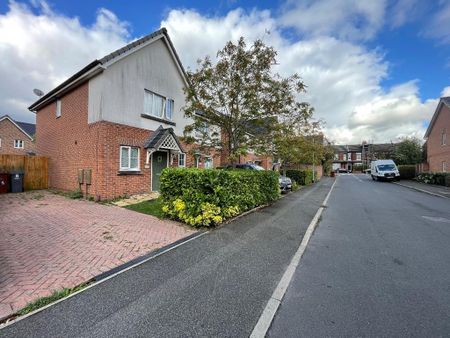 3 bedroom semi-detached house to rent - Photo 4