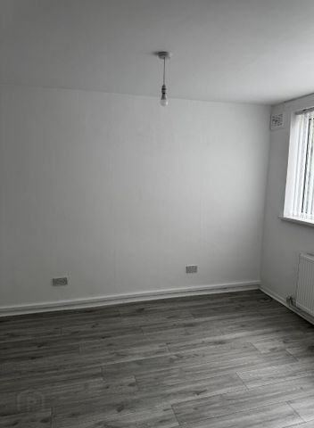 16 Princes Drive Newtownabbey, BT37 0AZ - Photo 3