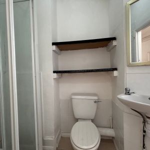 Studio Flat, Buckingham Road, NW10 - Photo 3