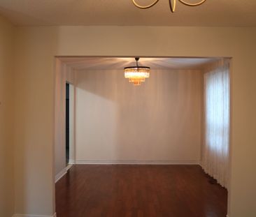 For Lease - 13 Spring Street, Whitchurch-Stouffville, Ontario - Photo 6