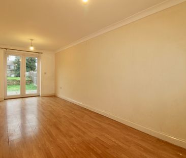 Eastern Avenue, Dogsthorpe, Peterborough - Photo 2