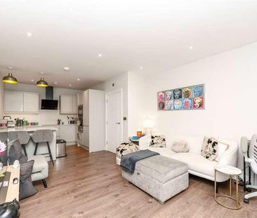 Springfield Lane, Weybridge, Surrey, KT13 - Photo 3